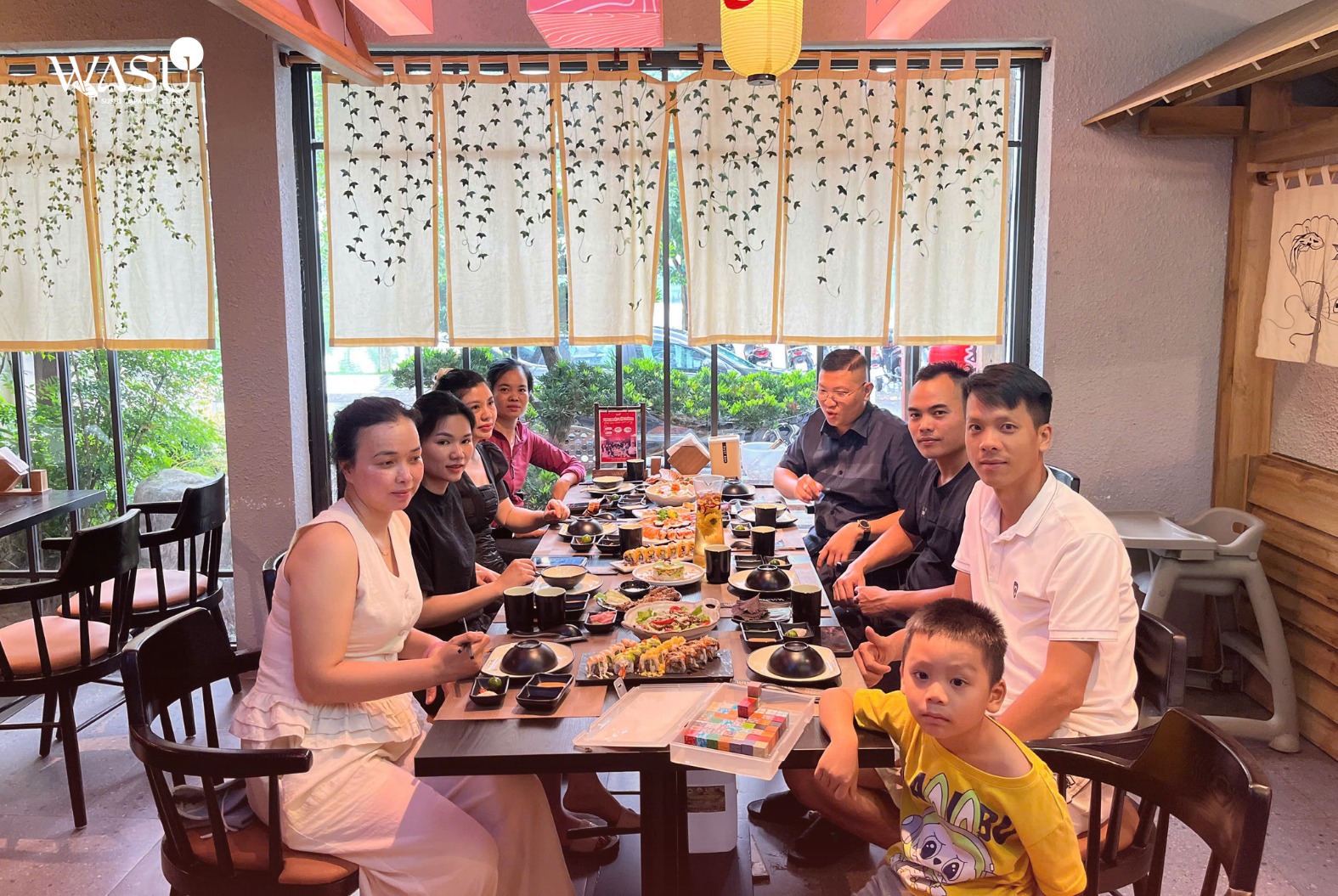 Cách Ăn Sushi Đúng Chuẩn Mà Không Ngại Ngùng